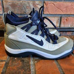 Vintage Women Nike Basketball Shoes